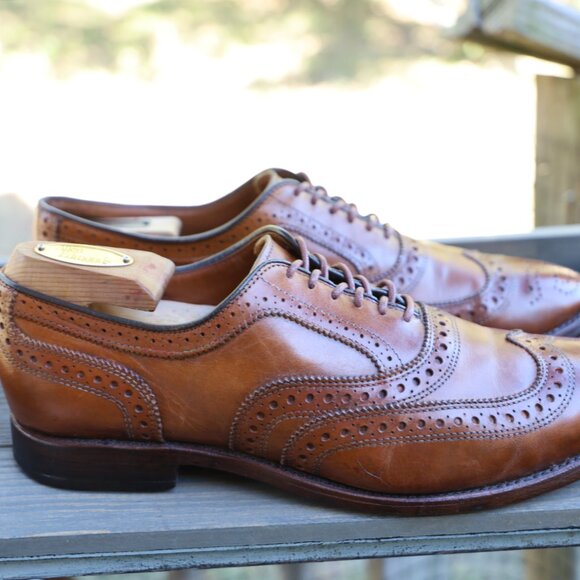 Allen Edmonds McNeil 9.5-D Brown Wingtip Oxford Mens Dress Shoes main image 9